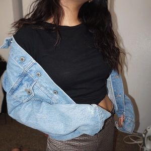 🌿*SOLD* BRANDY MELVILLE CA DENIM JACKET🌿
